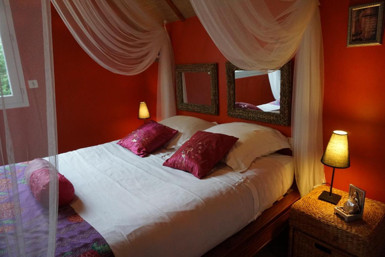Les Centauris Bed & Breakfast Pleguien Exterior photo