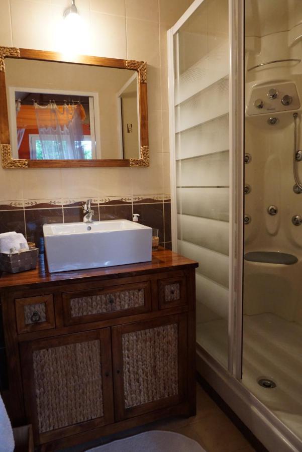 Les Centauris Bed & Breakfast Pleguien Exterior photo