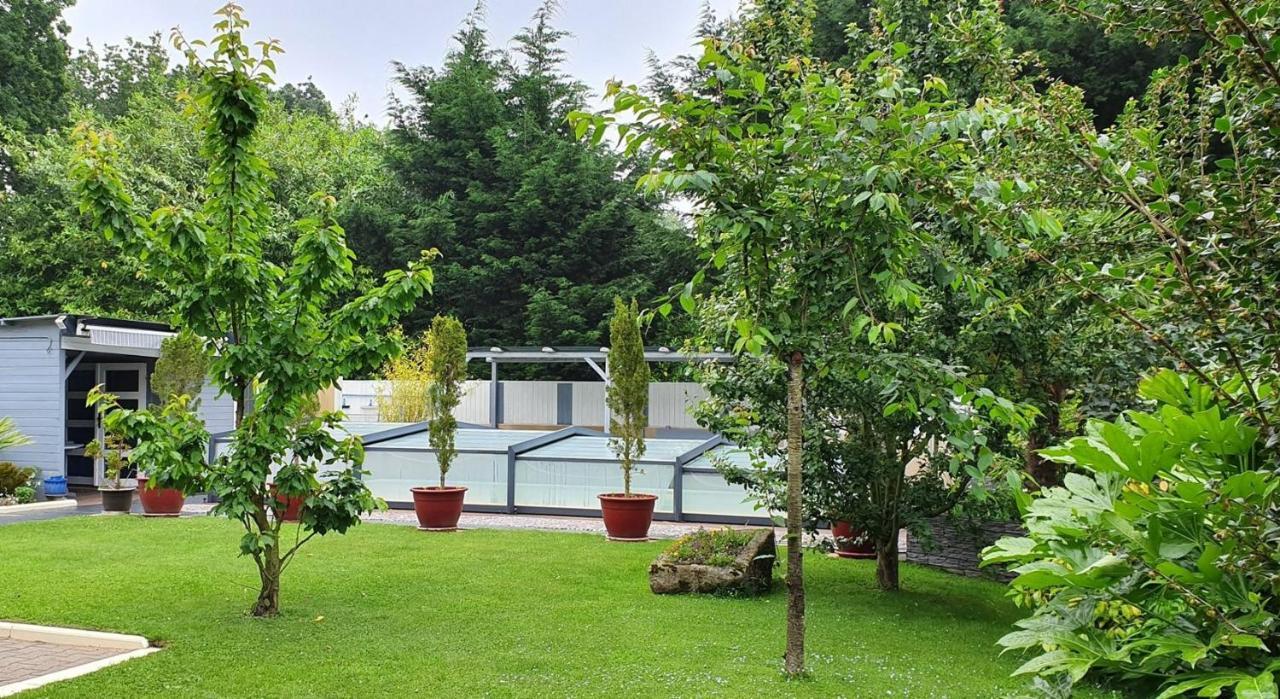 Les Centauris Bed & Breakfast Pleguien Exterior photo