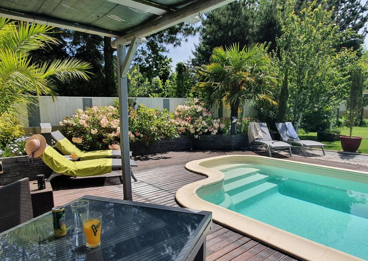 Les Centauris Bed & Breakfast Pleguien Exterior photo